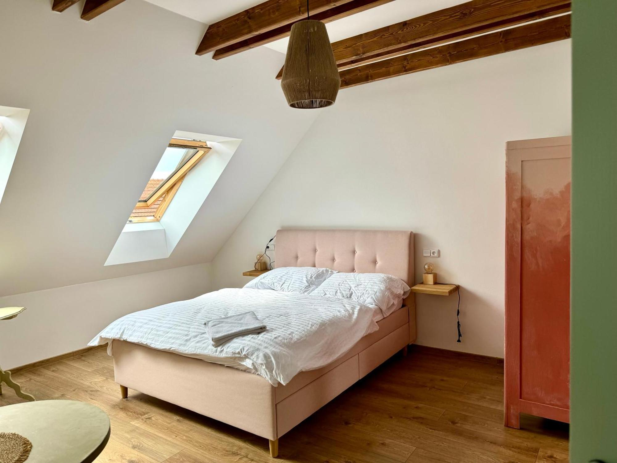 Soul Apartments Мікулов Екстер'єр фото